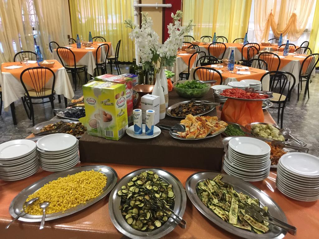 Hotel Piccari Nuova Gestione ริมินี ภายนอก รูปภาพ