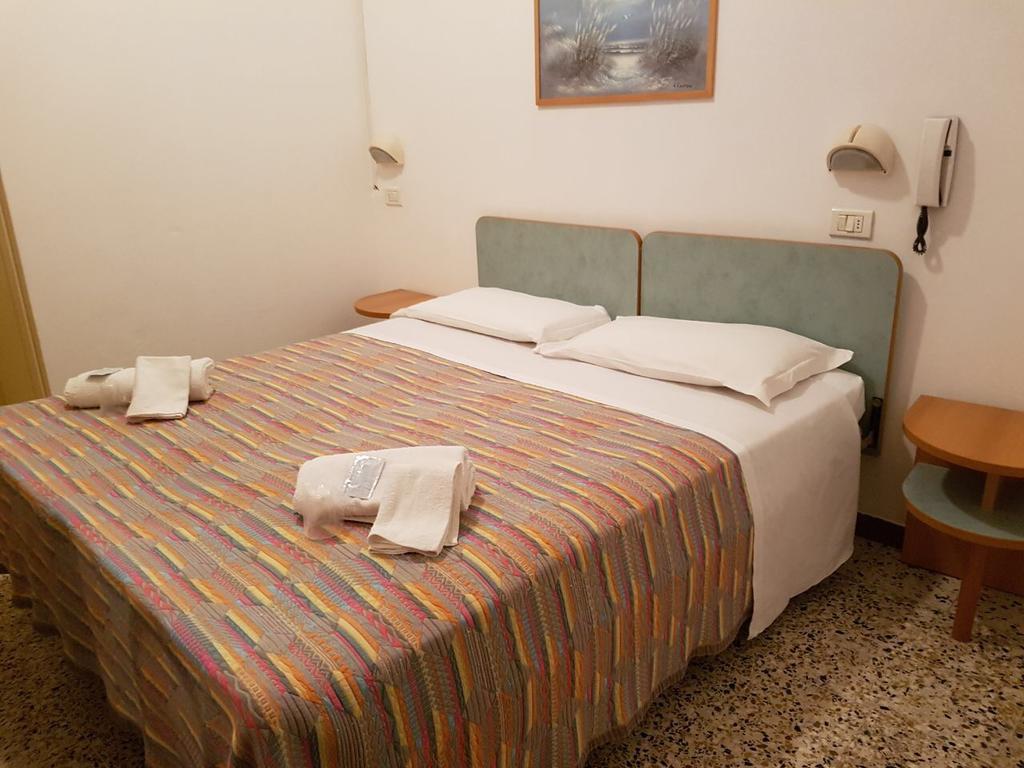 Hotel Piccari Nuova Gestione ริมินี ภายนอก รูปภาพ