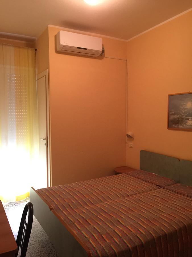 Hotel Piccari Nuova Gestione ริมินี ภายนอก รูปภาพ